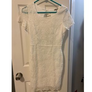 White flower lace dress size medium